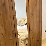 Modern, Spacious 1 Bedroom Garden Flat Sw18